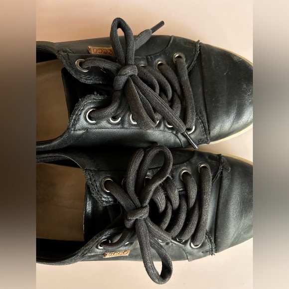 Ecco soft sneakers in black - women’s - Picture 6 of 6